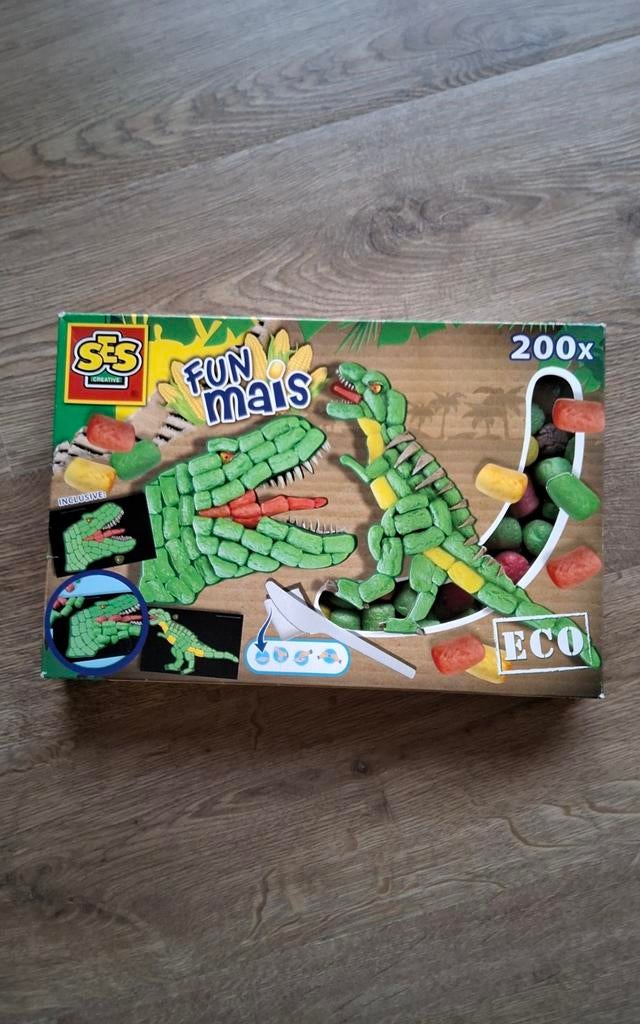 Fun Mais 2 x dinosaurus knutselen, Ophalen of Verzenden, Zo goed als nieuw, Knutselen