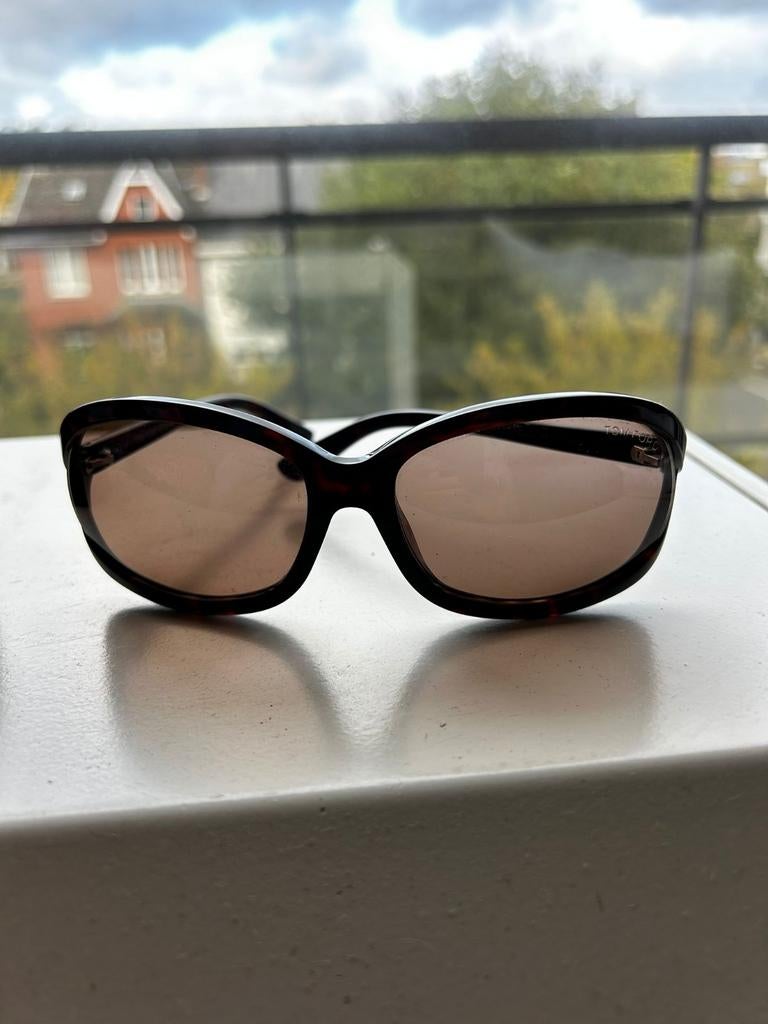 Lunettes de soleil TOM FORD Vivienne., Enlèvement, Comme neuf, Noir, Lunettes