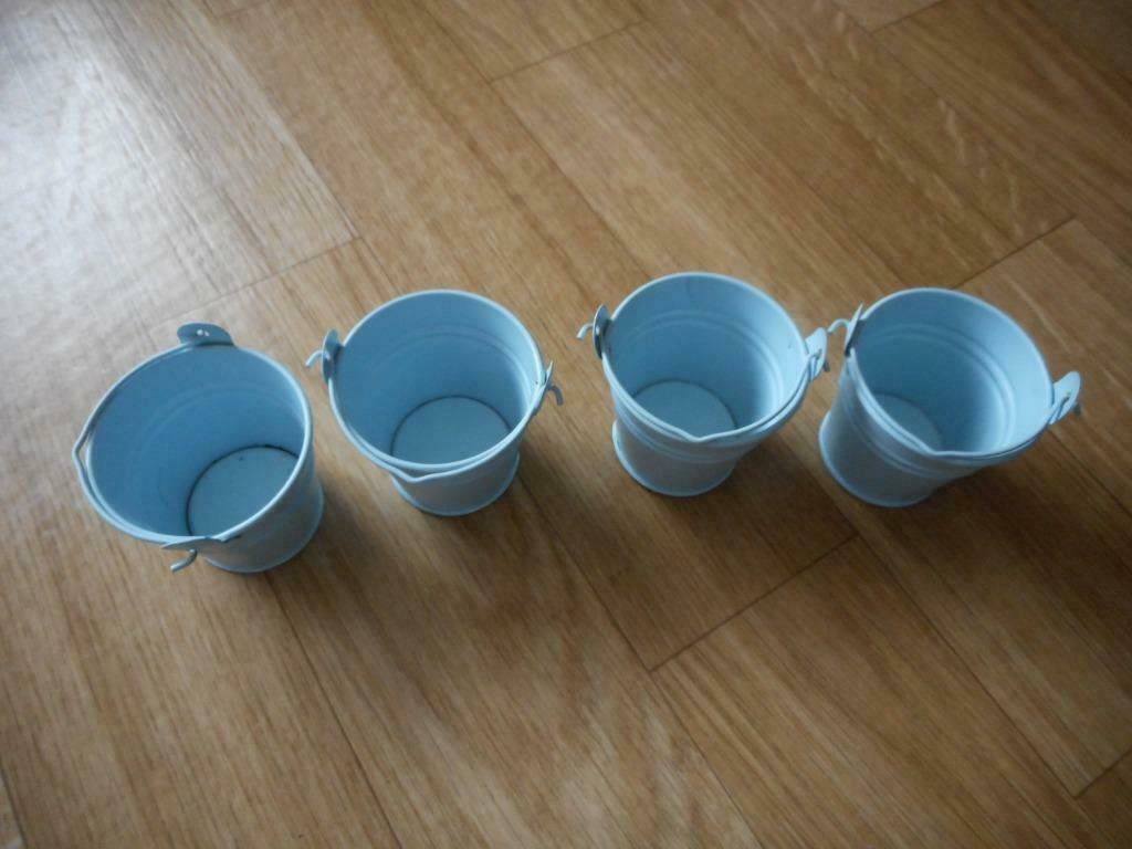 4 NIEUWE LICHTBLAUWE  METALEN  BLOEMPOTJES, Tuin en Terras, Ophalen of Verzenden, Overige vormen, Terracotta, Binnen