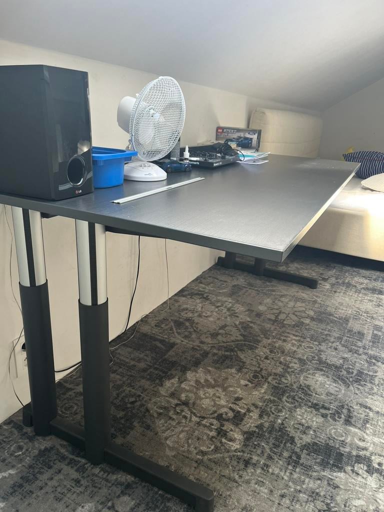 Bureau, Huis en Inrichting, Bureaus, Ophalen, In hoogte verstelbaar, Gebruikt