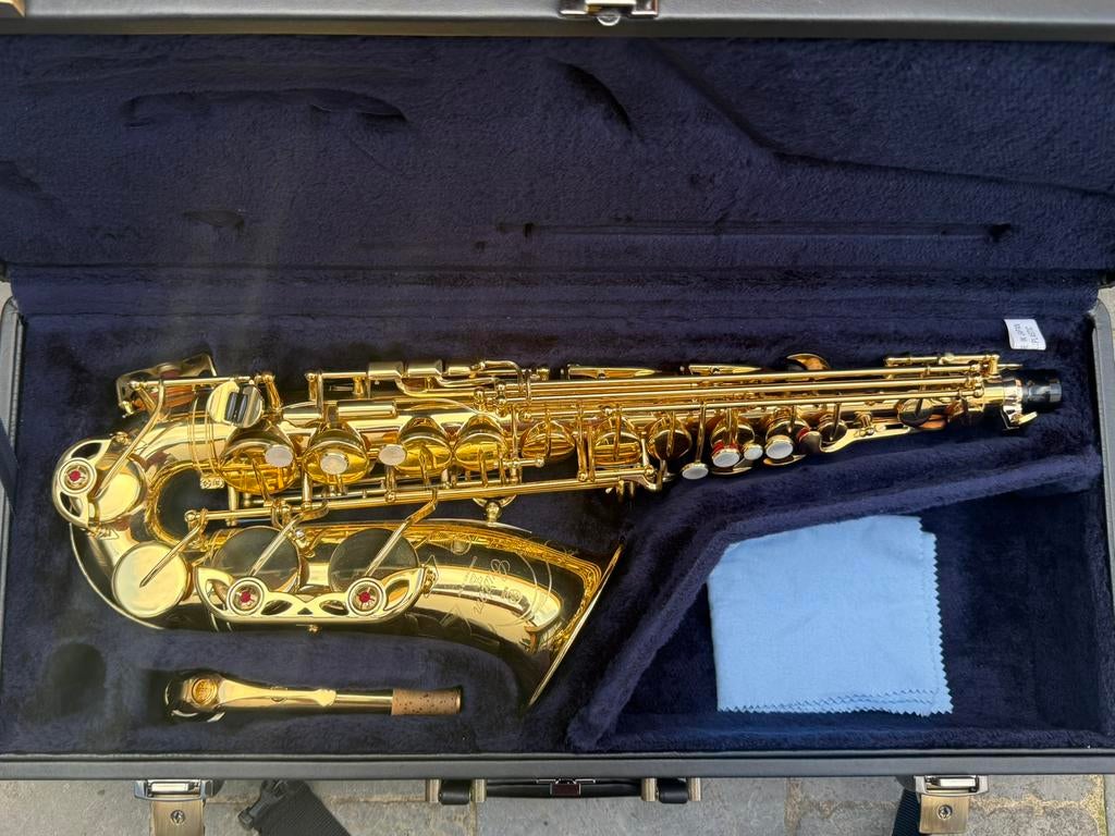 Saxophone Alto Yamaha Custom 82Z – Gravé, Vernis, Muziek en Instrumenten, Ophalen of Verzenden, Zo goed als nieuw, Alt, Met koffer