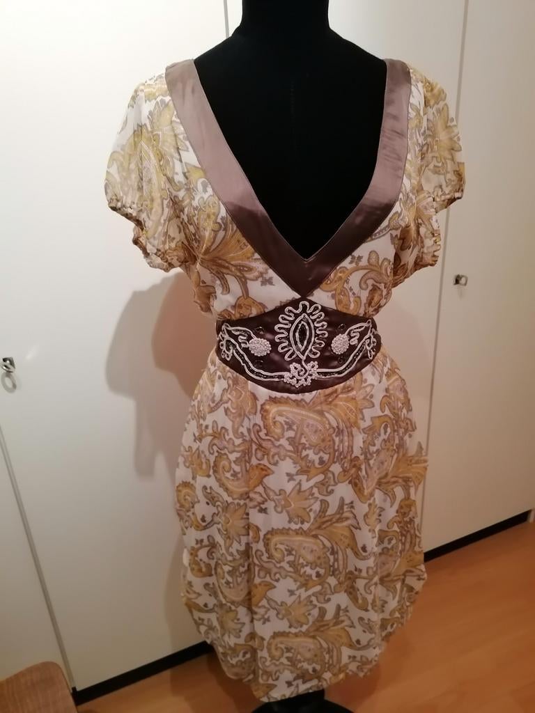 Robe Steps Taille 44, Vêtements | Femmes, Robes, Taille 42/44 (L), Enlèvement ou Envoi, Beige, Comme neuf