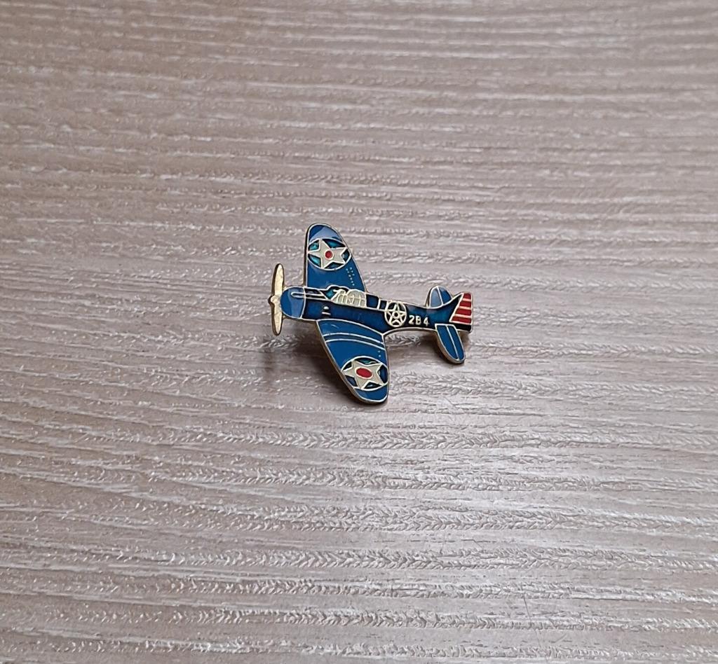 PIN - VLIEGTUIG - BOMMENWERPER - AVION DE GUERRE, Envoi, Utilisé, Transport, Insigne ou Pin's