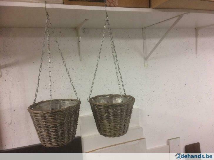 Set van 2 stevige plantenhangers in rotan, Tuin en Terras, Ophalen