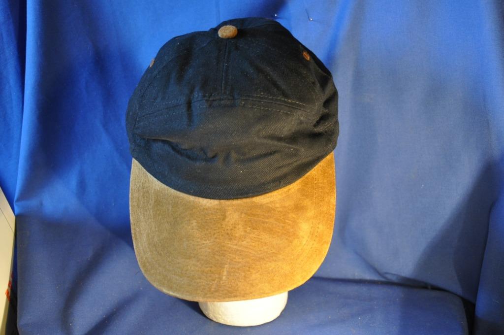 casquette noir et brune (3), Neuf, Enlèvement ou Envoi, Original c&g, One size fits all