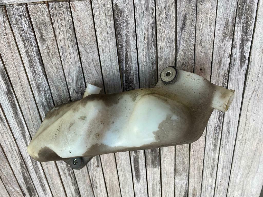 Réservoir huile graissage séparé HONDA MB5/MB8, Fietsen en Brommers, Ophalen of Verzenden, Tank