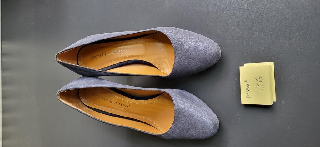 blauwe hoge hak maat  36, Kleding | Dames, Schoenen, Ophalen of Verzenden, Gedragen, Blauw
