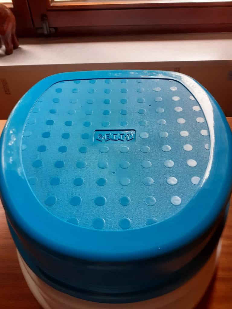 WC pour enfants, Enlèvement