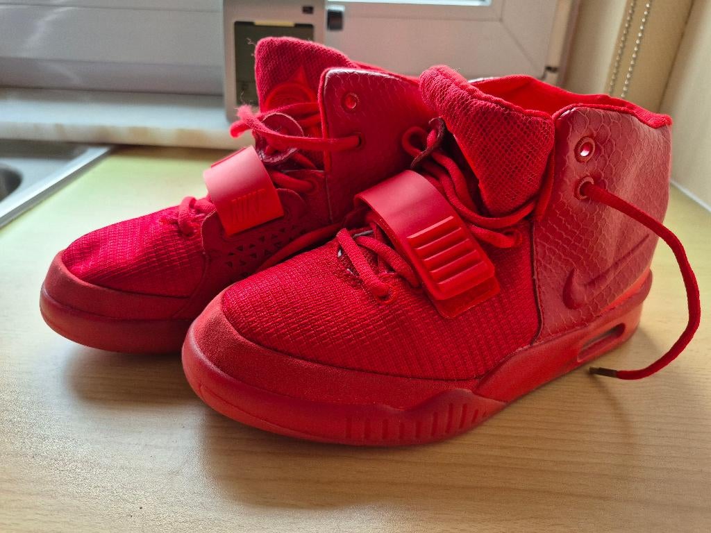 Nike Air Yeezy 2 Red October maat 39, Overige kleuren, Nike, Nieuw, Ophalen of Verzenden