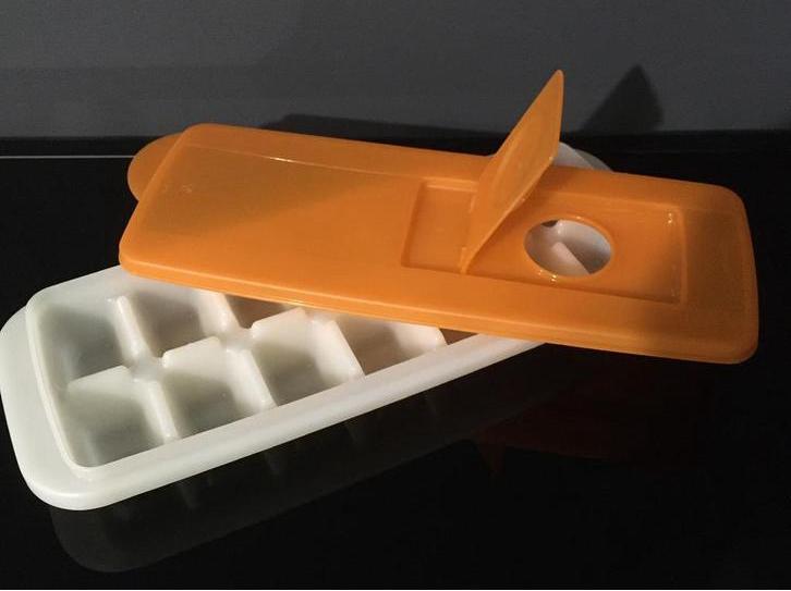 Tupperware à glaçons, Enlèvement ou Envoi, Neuf, Orange