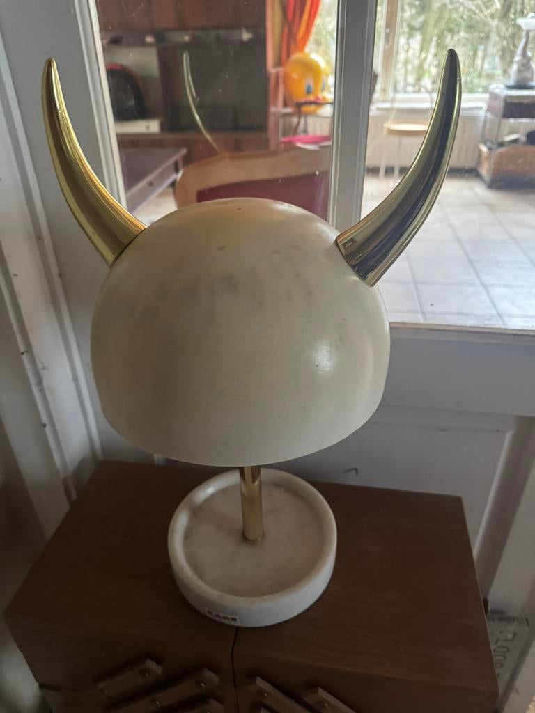 Lampe de table design kare, Enlèvement
