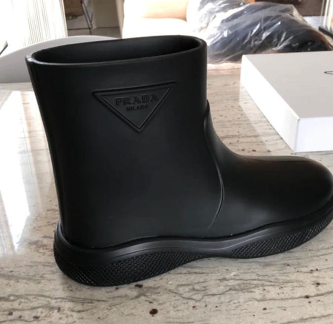 PRADA nieuwe rubberlaarzen 44, Zwart, Boots, Nieuw, Ophalen of Verzenden