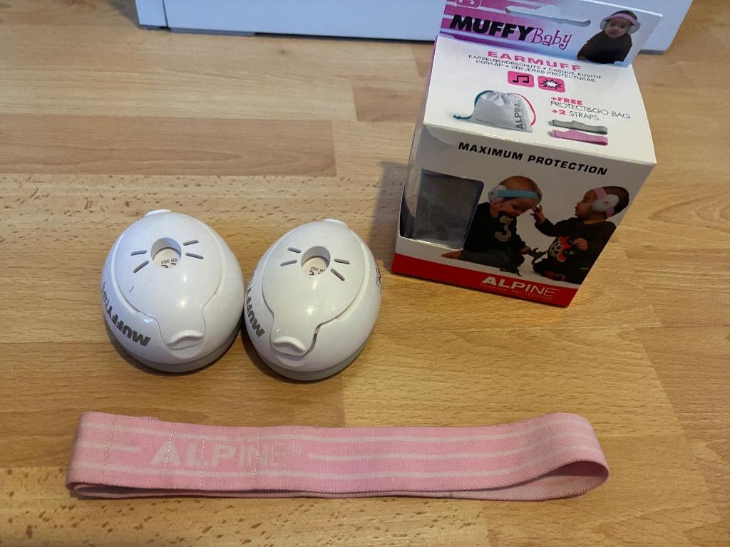 Muffy baby. Gehoorbescherming baby groen en roze., Kinderen en Baby's, Ophalen, Zo goed als nieuw
