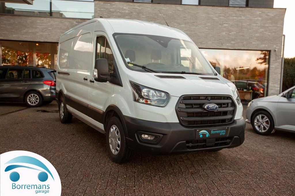 Ford Transit 2T 330 L3H2 ecoblue 130 trend business, Auto's, Bestelwagens en Lichte vracht, 0 kg, Wit, 130 pk, Parkeersensor