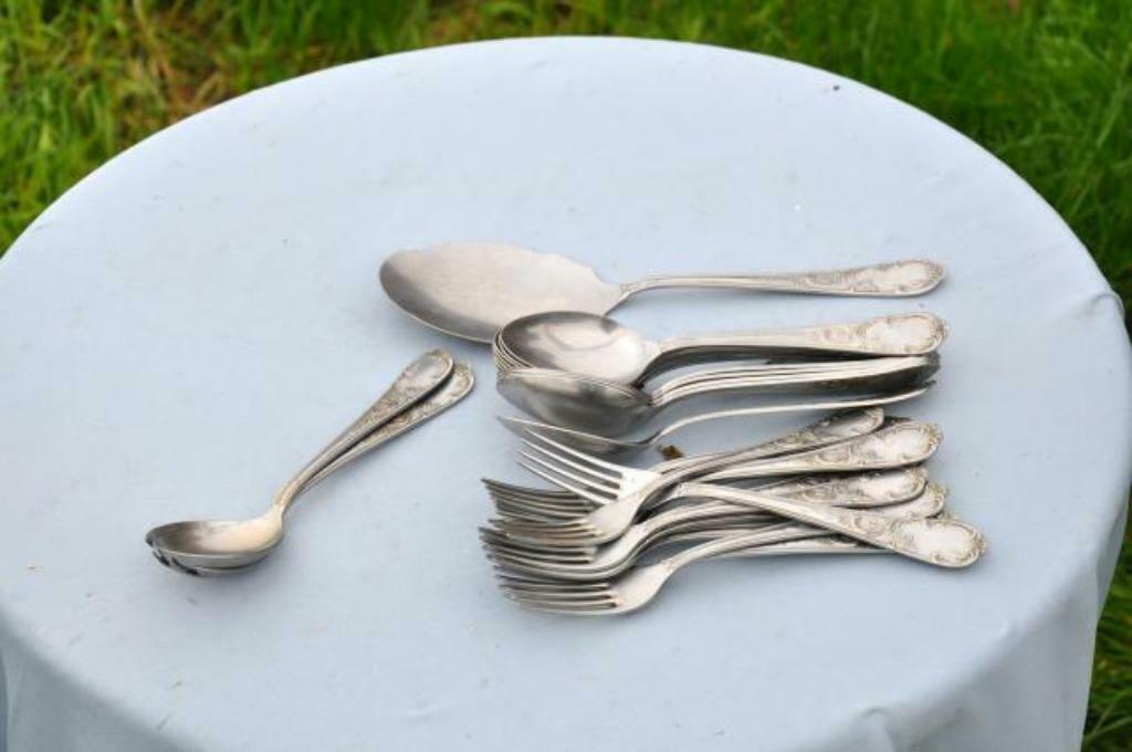§ lot de couverts inox 27 pieces, Maison & Meubles, Cuisine | Couverts, Enlèvement ou Envoi, Utilisé, Inox ou Chrome