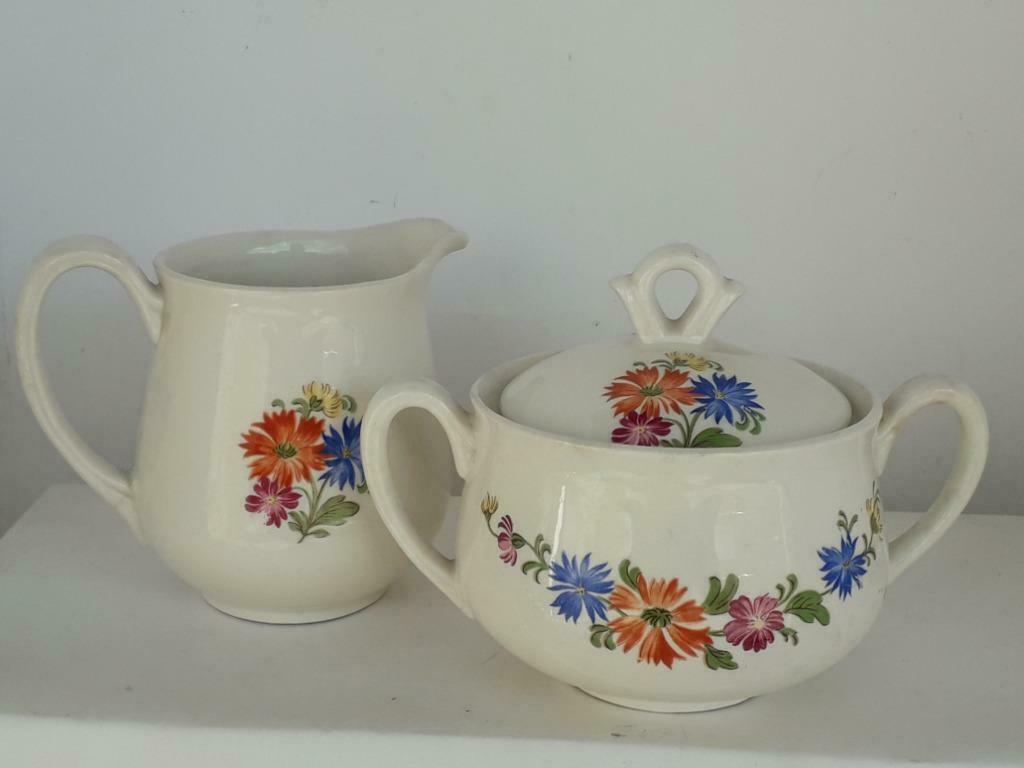 Vintage '60s - Melk en suikerpot - Petrus Regout Maastricht, Huis en Inrichting, Keuken | Servies, Ophalen of Verzenden, Zo goed als nieuw