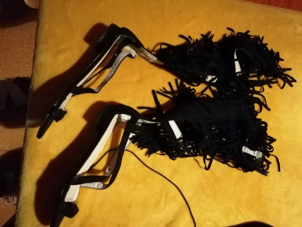Sandalen daim zwart maat 39, Kleding | Dames, Schoenen, Ophalen of Verzenden, Zo goed als nieuw