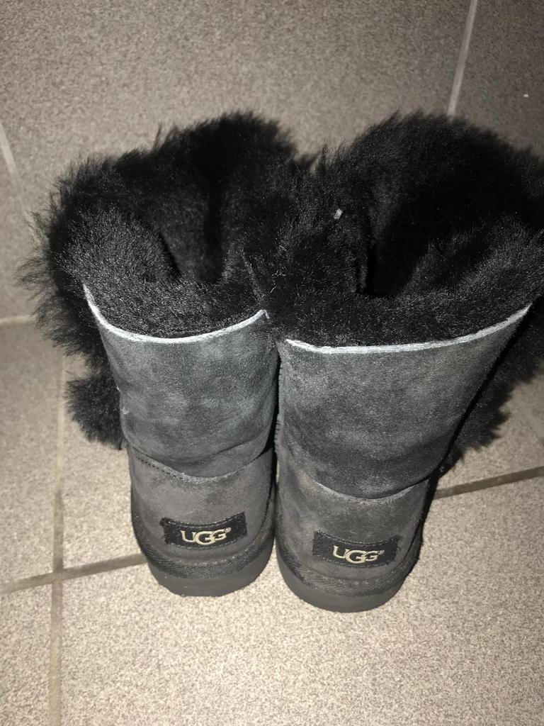 Originele warm UGG laarzen in goede staat. Maat 32, Ophalen, Ugg, Gebruikt, Meisje