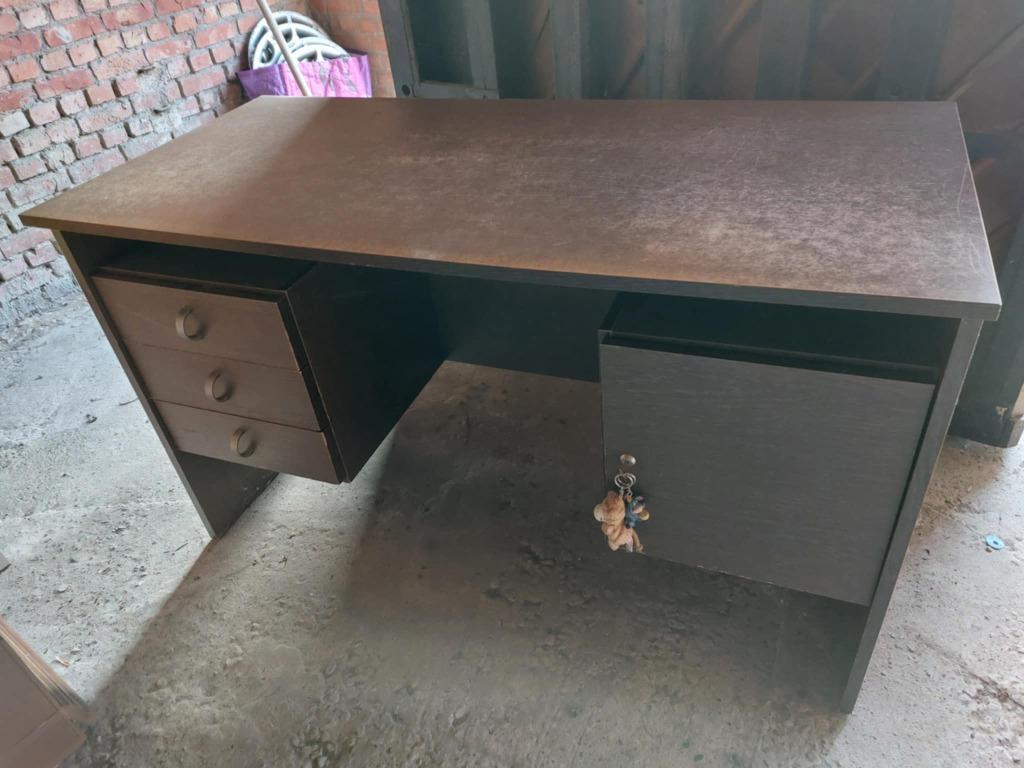 Bureau, Enlèvement, Utilisé