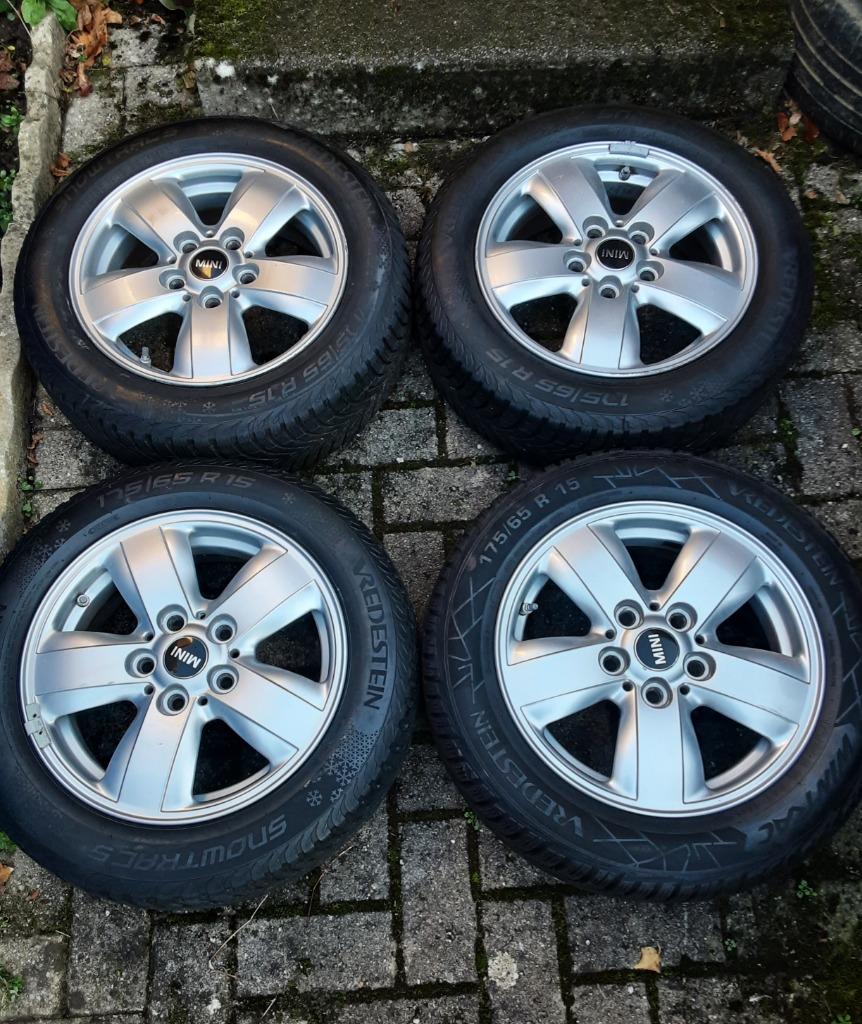 4 jantes hiver 15 pouces originale MINI (5×112), Autos : Pièces & Accessoires, Autres pièces automobiles, Mini, Utilisé, Enlèvement