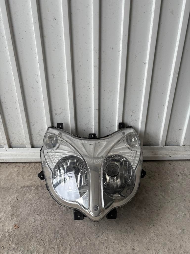 Koplamp Keeway Fact Evo 50 – compleet met kabels, Vélos & Vélomoteurs, Enlèvement, Comme neuf, Phare, Autres marques