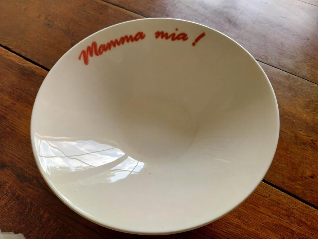 Grote Mamma Mia schaal, kom, Ophalen, Zo goed als nieuw