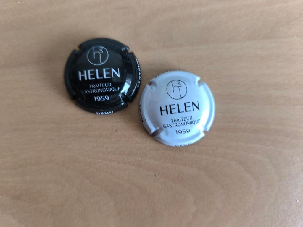 2 Champagne capsules HELEN  , Dehu Louis, Verzamelen, Ophalen of Verzenden, Zo goed als nieuw