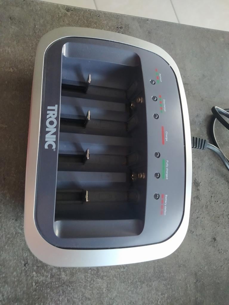 Batterij charger, Enlèvement, Comme neuf