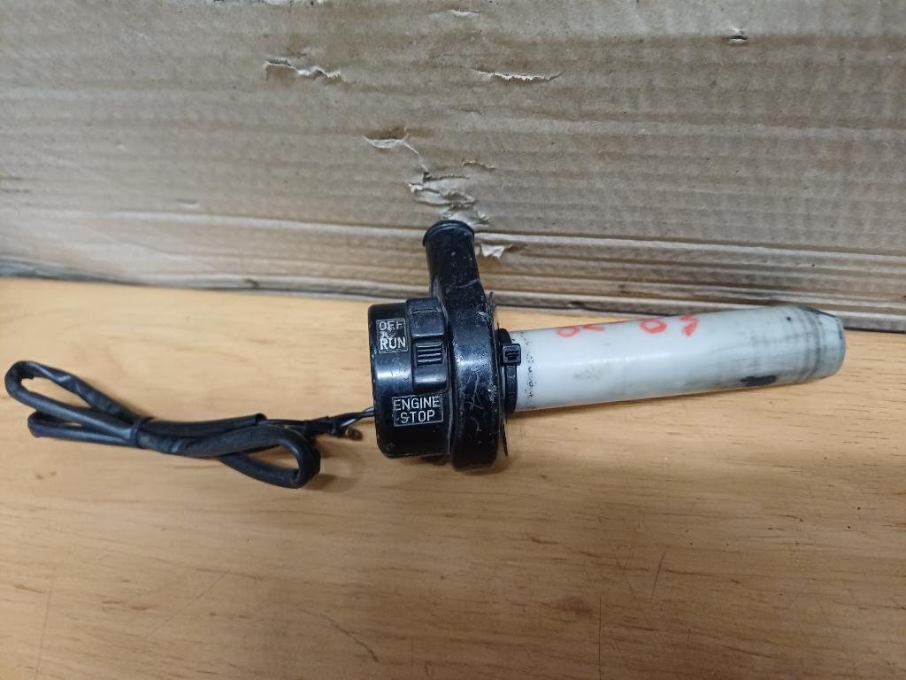 yamaha xt 125  xt 200 van '82-'83 rechter stuurbediening, Motos, Enlèvement ou Envoi, Utilisé