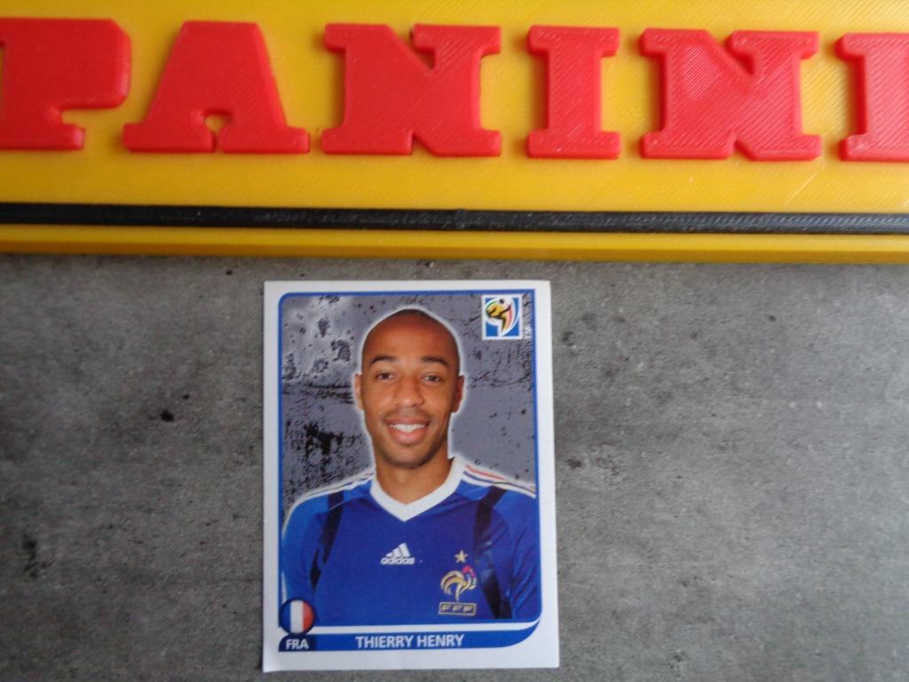 AUTOCOLLANT PANINI FOOTBALL    COUPE DU MONDE 2010 THIERRY H, Envoi, Neuf, Autocollant