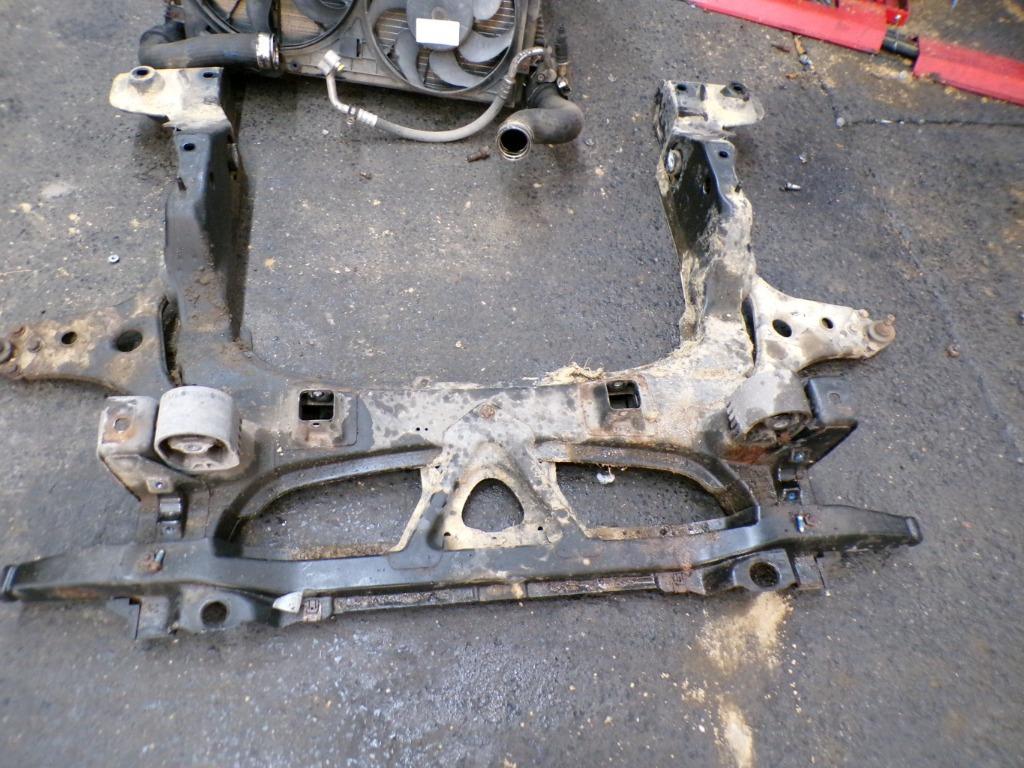 Berceau avant Mercedes A169 1.5i 70kw 2008-2012 LP/15124, Autos : Pièces & Accessoires, Suspension & Châssis, Utilisé, Enlèvement