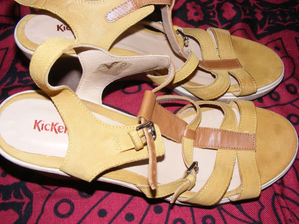Kickers, Kleding | Dames, Schoenen, Geel, Ophalen of Verzenden, Kickers, Gedragen
