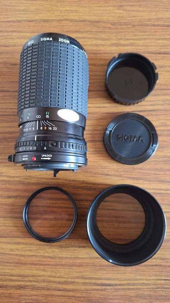 Sigma Zoom lens 52 mm F 80 tot 200 mm met filter, zonnekap, Ophalen of Verzenden, Zo goed als nieuw, Overige typen, Zoom