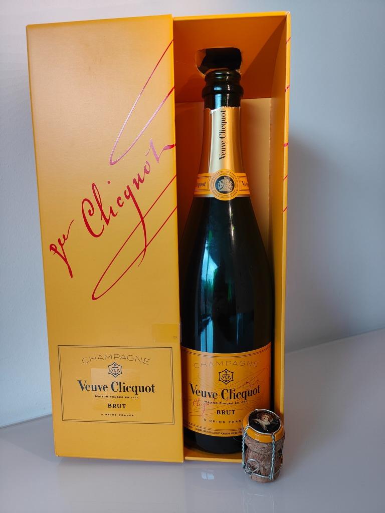 Veuve Clicquot Brut, Geschenkverpakking, Capsule, lege fles, Ophalen of Verzenden, Gebruikt, Verpakking