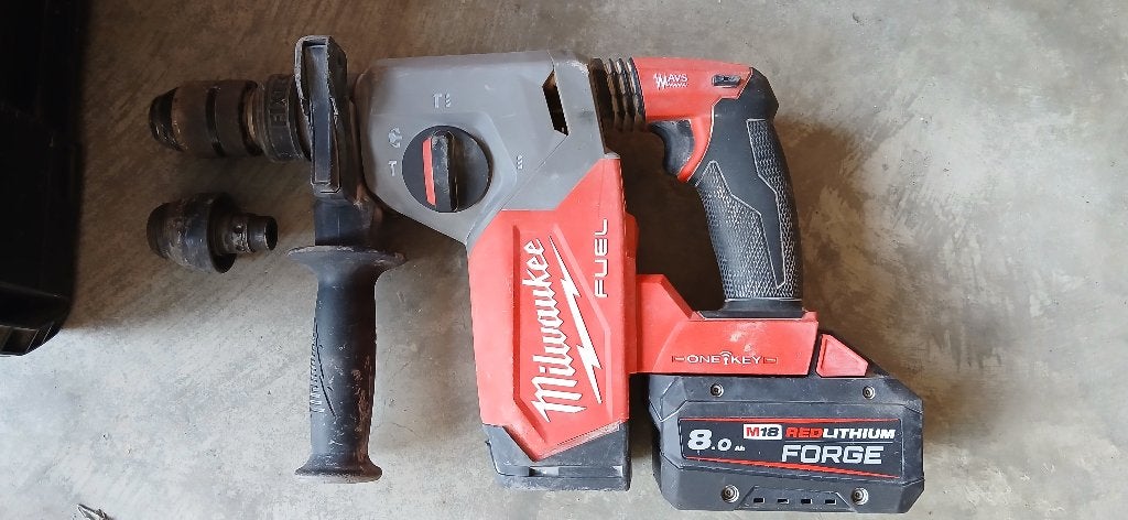 Milwaukee set haakse slijper,multitool,booorhamer,snellader, Ophalen, Gebruikt, Boor- en Schroefmachine, Klopboormechanisme