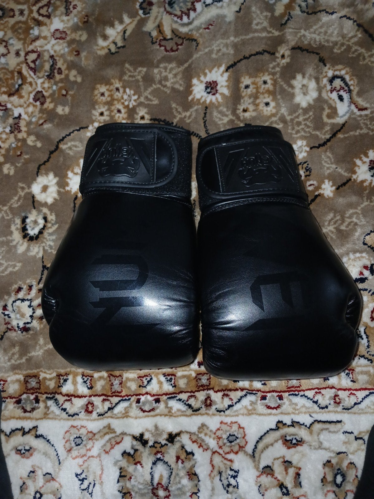 Gants de boxe venum, Sports & Fitness, Enlèvement, Neuf