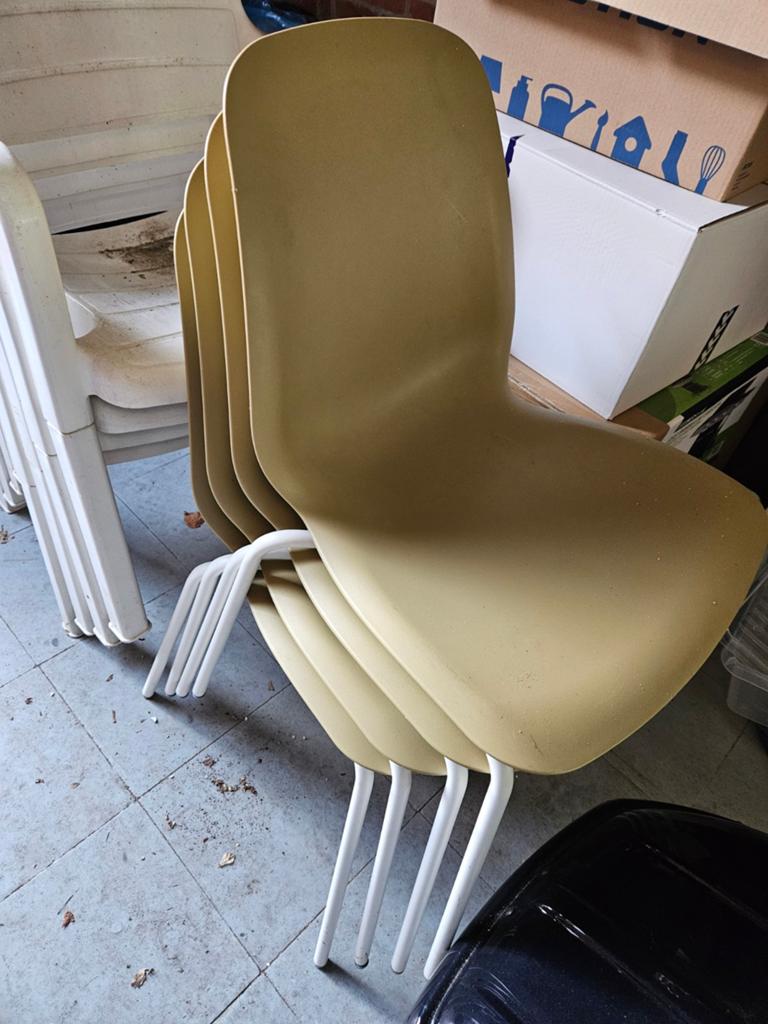 4 chaises pour la cuisine ou la salle à manger, Null@null.be, ???, Autres couleurs, Enlèvement