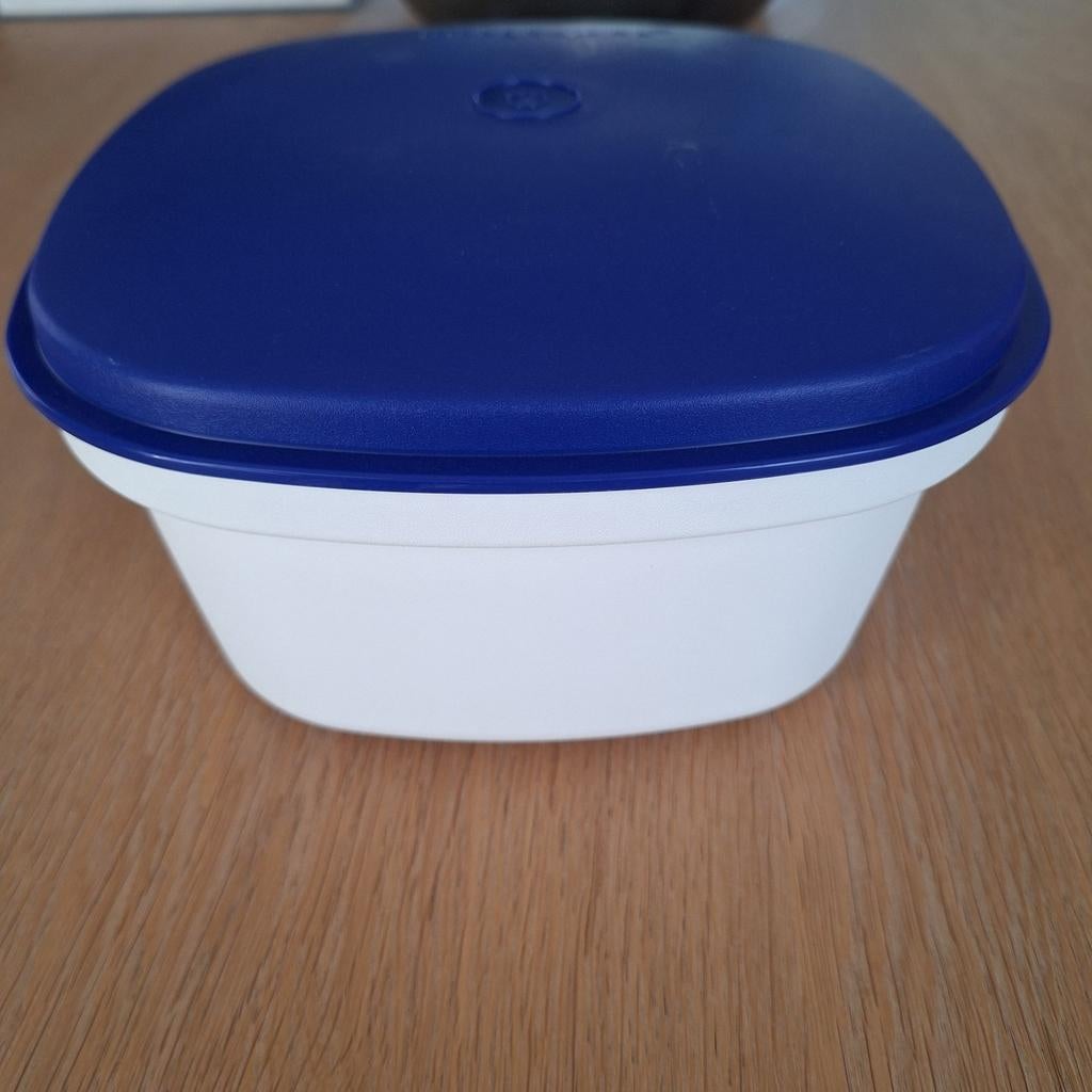 Tupperware pot met vergiet, Ophalen