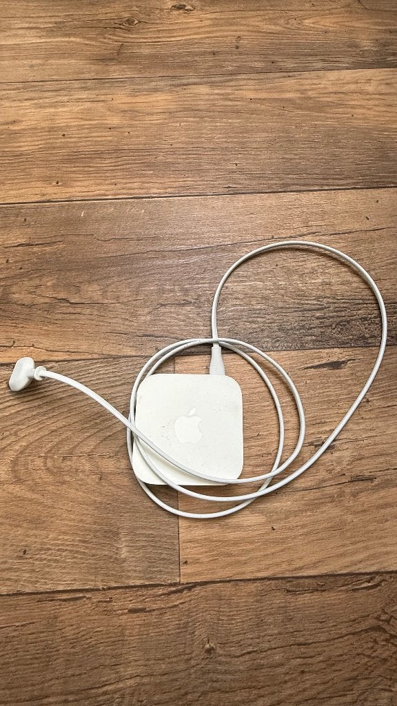 Apple Time Capsule + Airport Express, Computers en Software, Ophalen of Verzenden, Gebruikt, Router, Apple