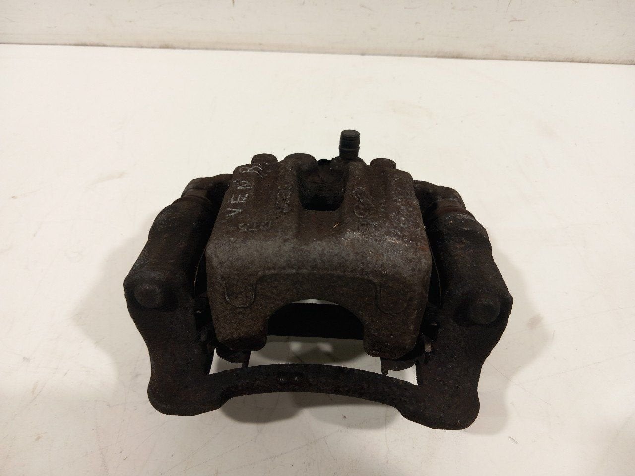 Remklauw rechts achter Hyundai iX 35, Onderdelen@venauto.nl, Van der Ven Autorecycling B.V., Ettenseweg 76, 4706 PB Roosendaal, The Netherlands