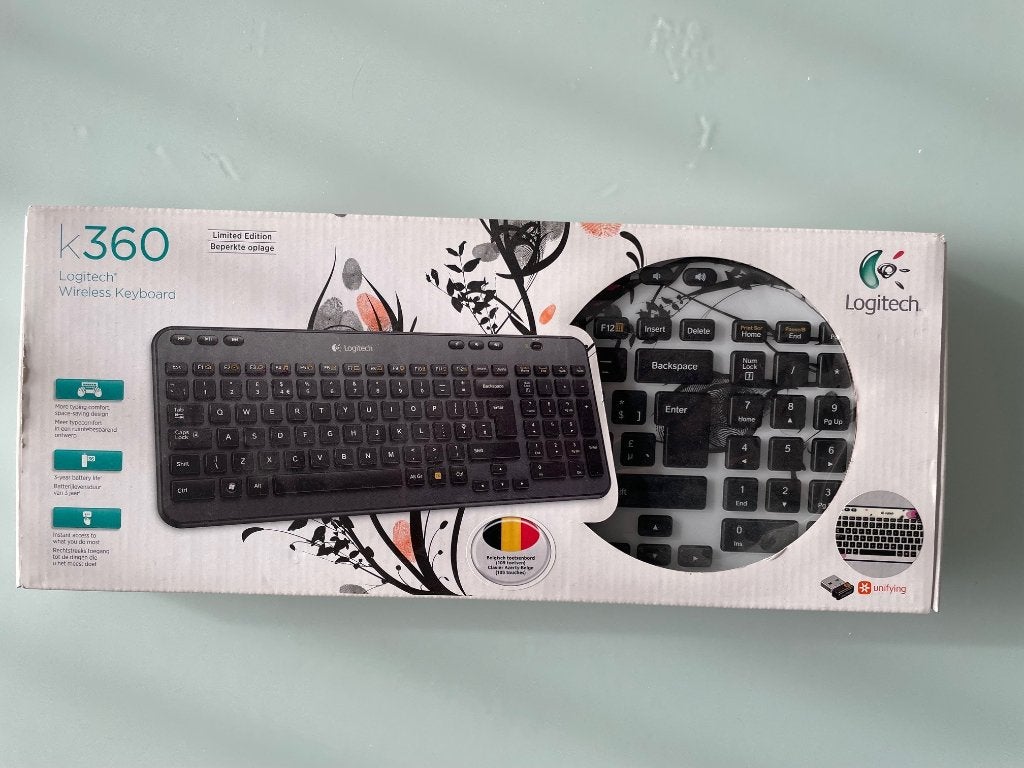 Logitech K360 toetsenbord - beperkte oplage (nieuw), Computers en Software, Toetsenborden, Nieuw, Azerty, Draadloos, Ophalen