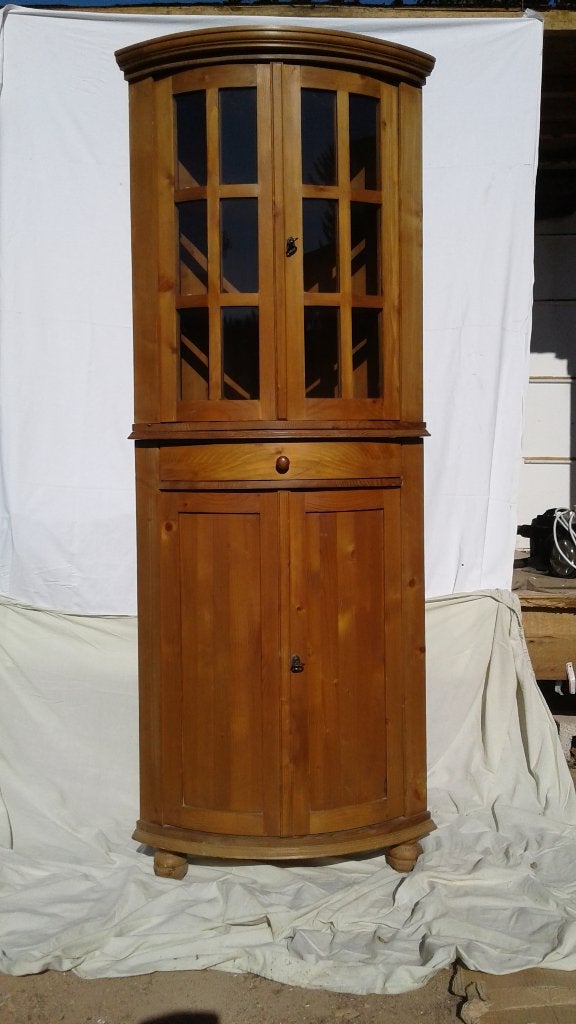 Kolomkast in glazen hoek 70€, Antiek en Kunst, Ophalen