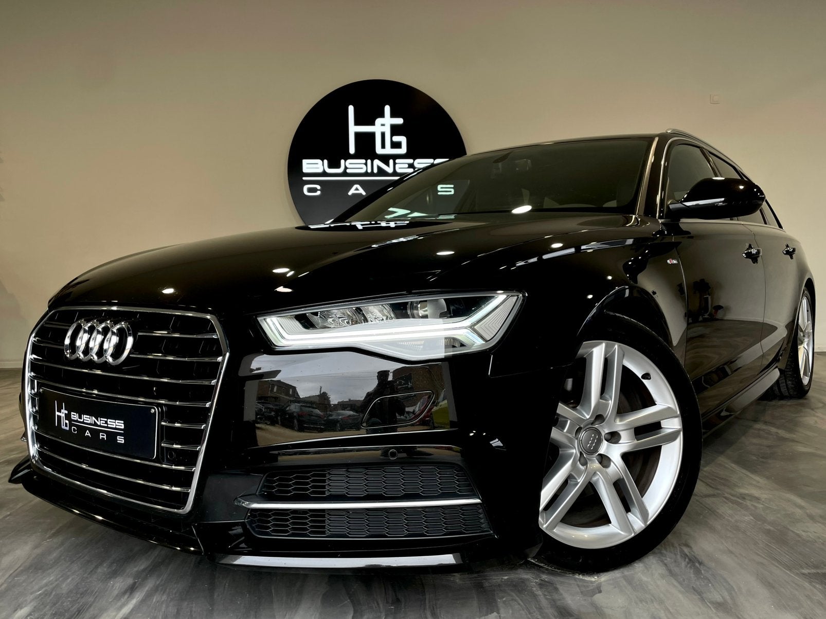 Audi A6 AVANT 2.0TDi S-TRONIC 3X S-LINE/ MATRIXLED/ ATTELAGE, Auto's, 118 g/km, 4 cilinders, Zwart, Bedrijf