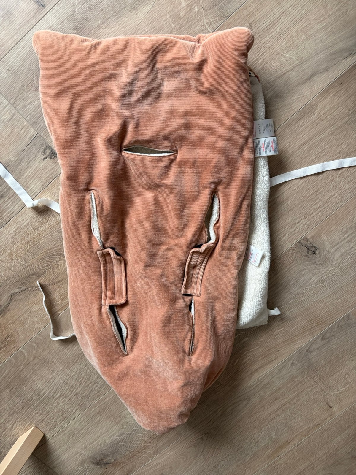 Koeka voetenzak, Enfants & Bébés, Accessoires de mode pour bébé, Enlèvement, Comme neuf