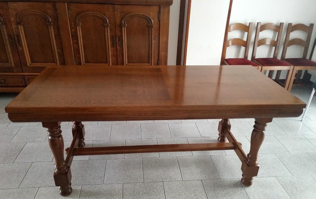 Une table en bois, Chêne, 150 à 200 cm, Cinq personnes ou plus, Comme neuf