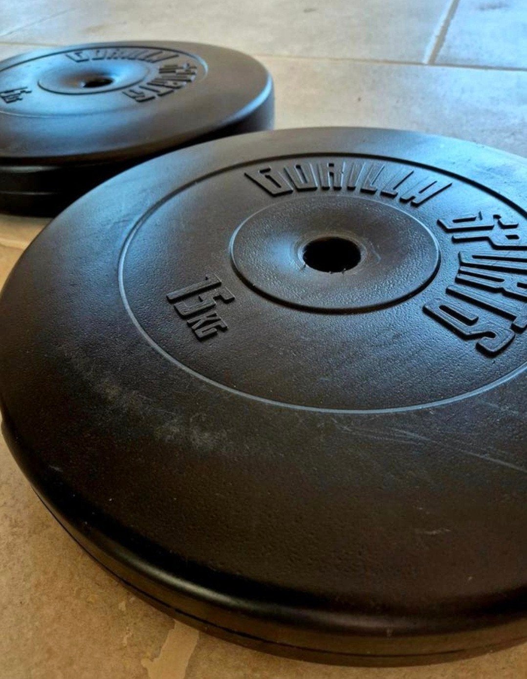 Gorilla Sports halterschijven 2 x 15 kg fitness gym, Ophalen, Halterschijven
