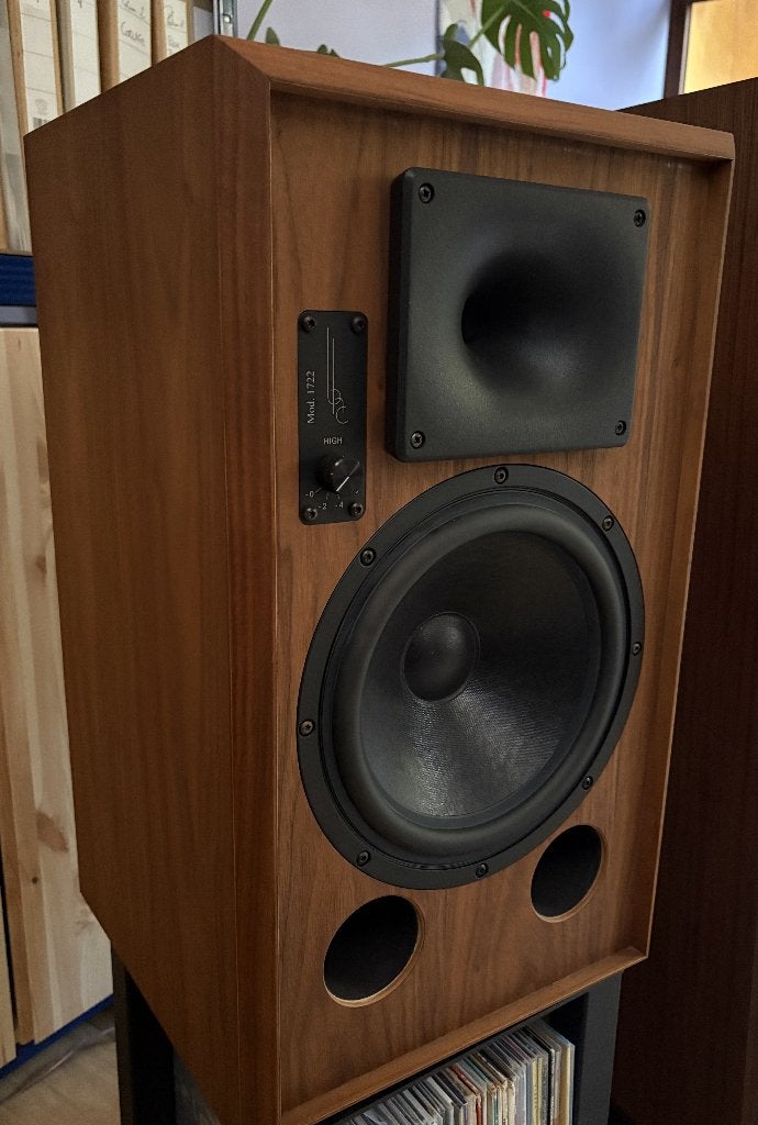 Blumenhofer Classic 1722 — hoornluidsprekers, walnoot, TV, Hi-fi & Vidéo, Enlèvement, Utilisé, Enceintes stéréo