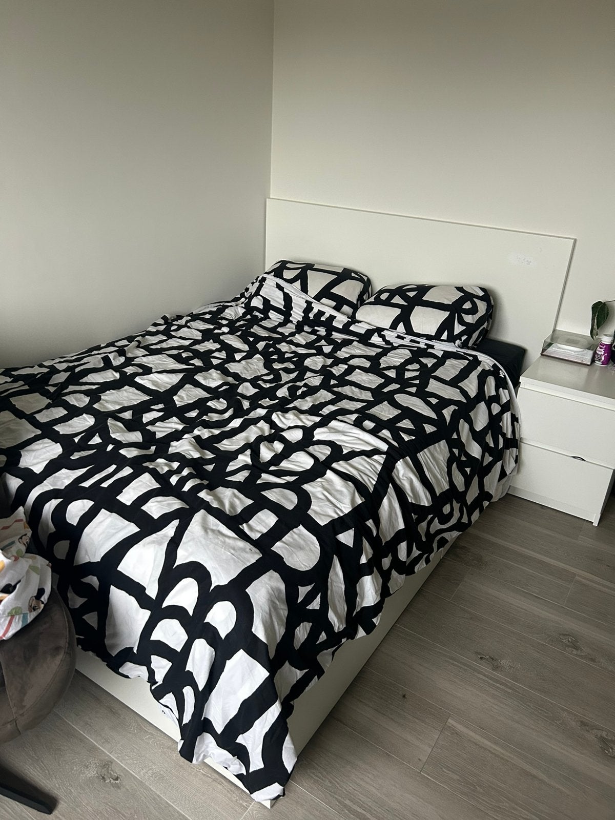 Ikea Malm bed + 2 ladekasten + 2 nachttafels, Ophalen, Wit, Nieuw, 140 cm