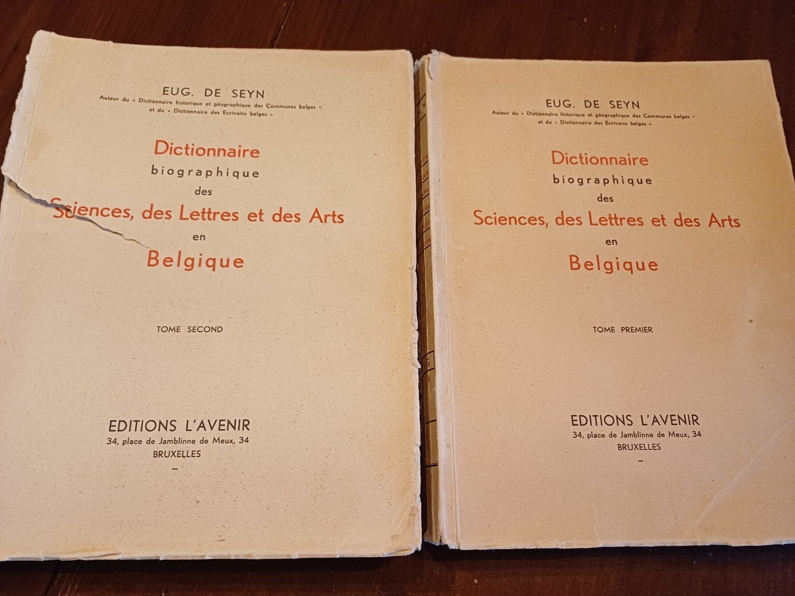 dictionnaire biographique, Livres, Philosophie, Enlèvement ou Envoi, Utilisé