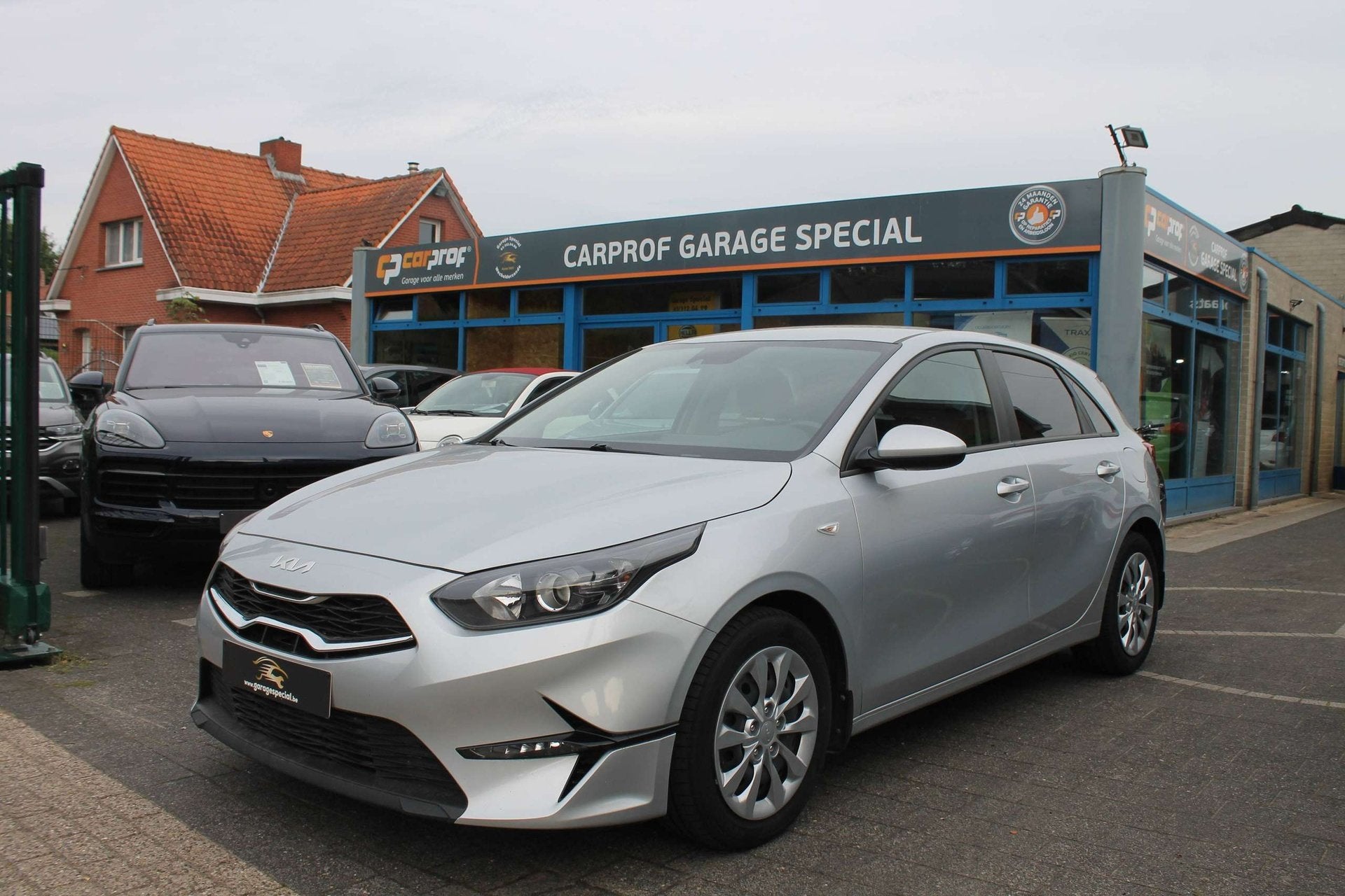 Kia Ceed / cee'd, Gebruikt, 4 cilinders, https://public.car-pass.be/vhr/fa91c0e6-0d24-4332-bd8b-92bbe22fb243, 136 pk